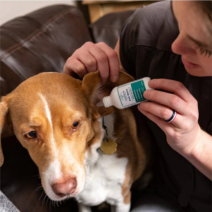 Wondercide Deodorizing Ear Wash for Dogs and Cats with Natural Essential Oils